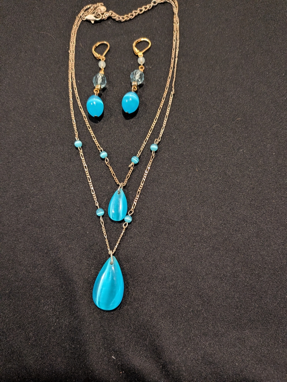 Gold-Tone Necklace 9.5" & Earrings Set with Turquoise Color Blue Drops